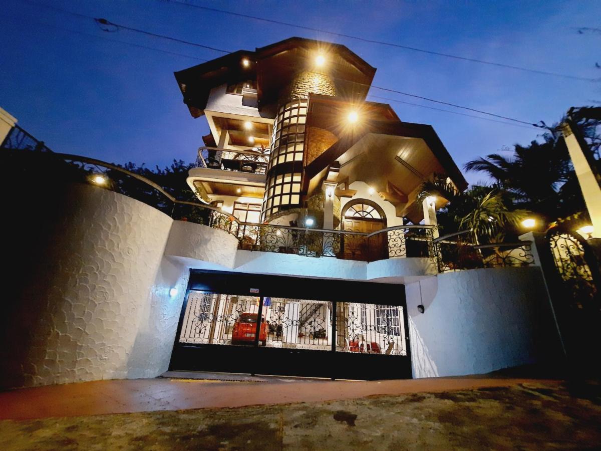 El Castillo Bed And Breakfast Angono Extérieur photo