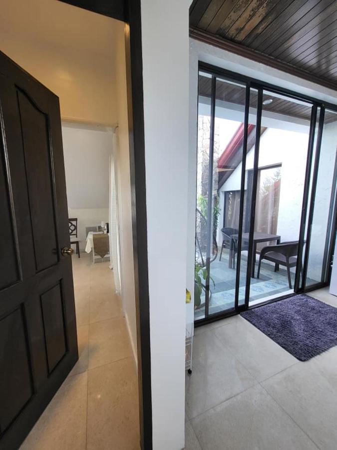 El Castillo Bed And Breakfast Angono Extérieur photo