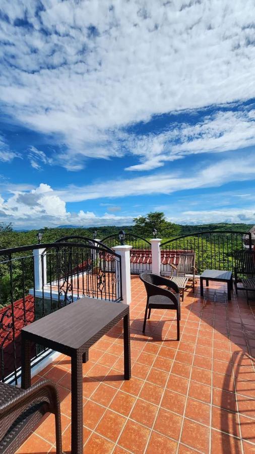 El Castillo Bed And Breakfast Angono Extérieur photo